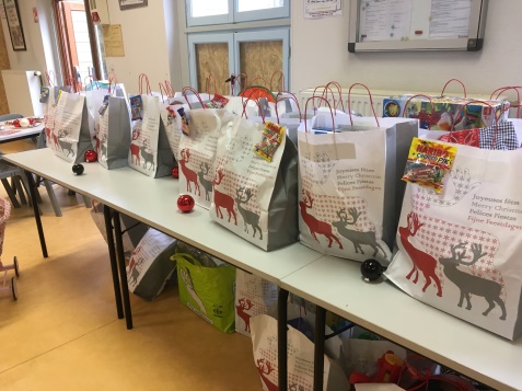 La générosité se vit à Saint-Do : Décembre 2017 : collecte de jouets