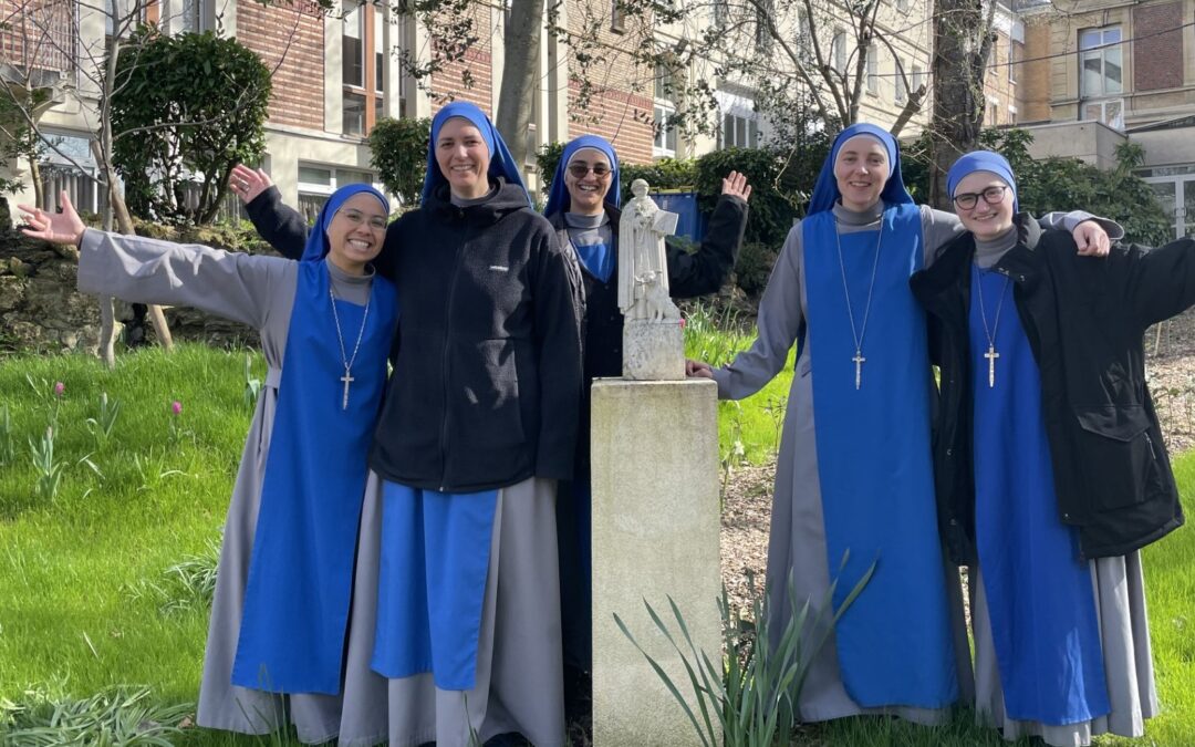 Semaine Sainte : témoignage, adoration, jeûne, charité, des chemins de croix et célébrations de Pâques pour tous. Alléluia !